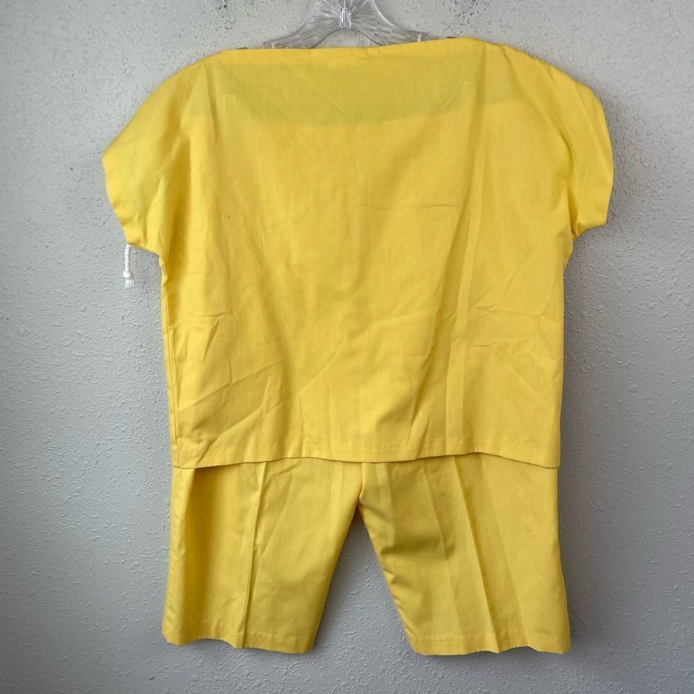 Vintage MLM Yellow Shirt and Matching Shorts Size L EUC - Picture 5 of 8